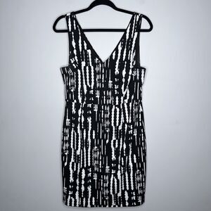 Trina Turk Women’s Abstract Print V Neck Sheath Dress Size 10